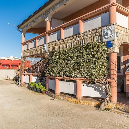 Apartmani Zarko Вир Екстер'єр фото