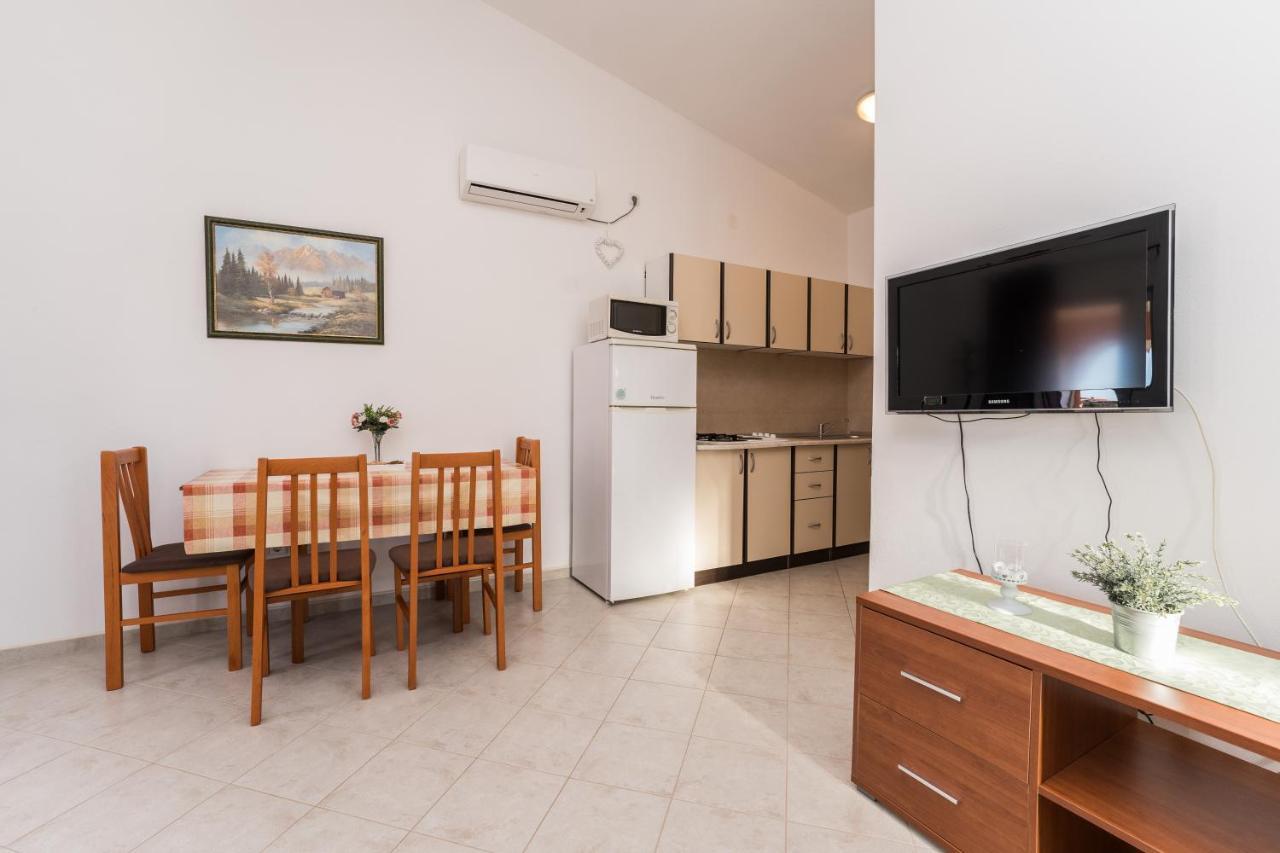Apartmani Zarko Вир Екстер'єр фото